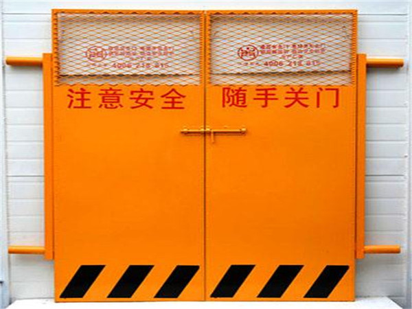 施工电梯门图片1