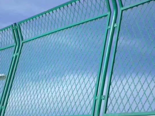 钢板护栏网图片2